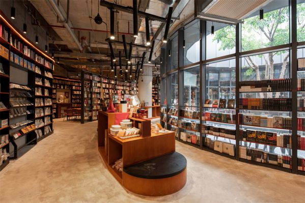獨(dú)立書店辦公室設(shè)計得多元化存在